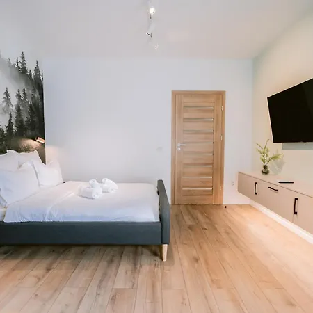 Forest Mist/plaza Afi Mall * בוקרשט