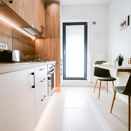 Forest Mist/plaza Afi Mall דירה *