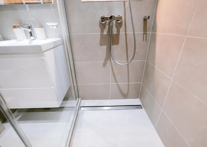 Forest Mist/plaza Afi Mall Apartmán *