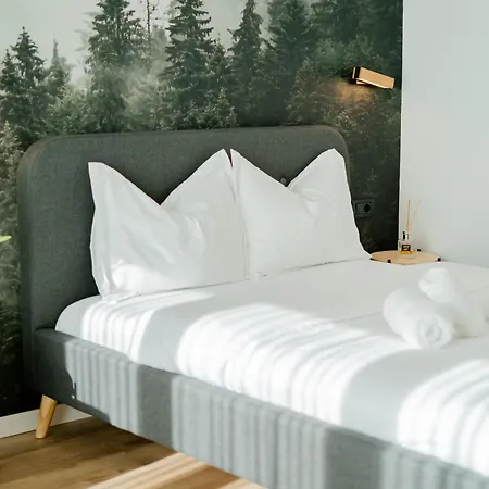 Forest Mist/plaza Afi Mall *