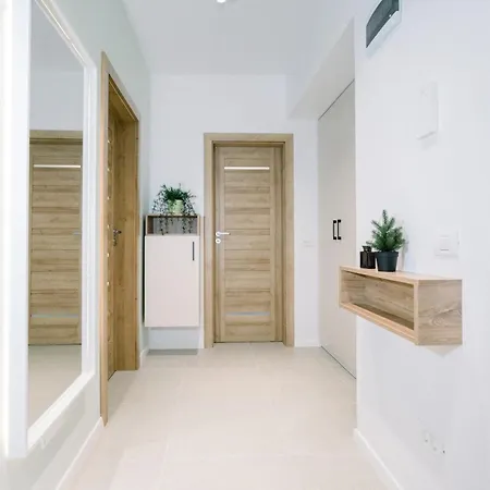 Forest Mist/plaza Afi Mall